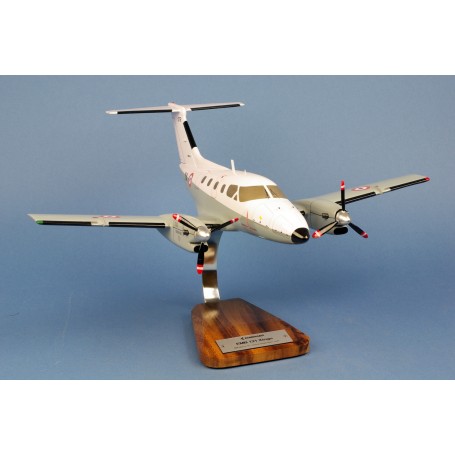 Maquette Avion BROPLAN Embraer EMB-121 Xingu – échelle 1/72 (vacuform) à Assembler