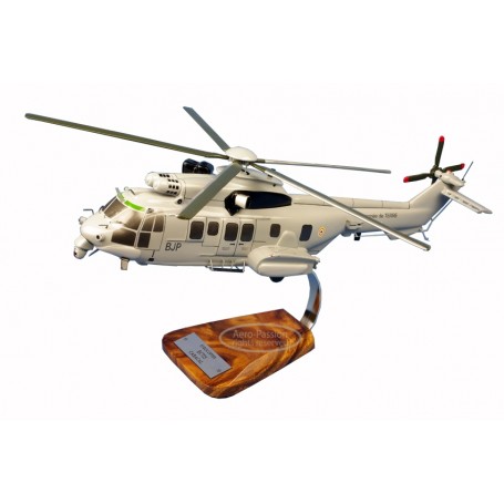 maquette helicoptere - EC-725 Caracal maquette helicoptere - EC-725 Caracalmaquette helicoptere - EC-725 Caracal