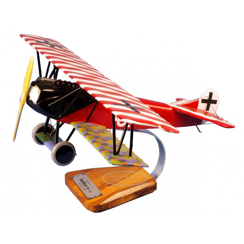 Fokker D.VII de Ernst Udet ~ Los modelos y artesanías de Rubén M
