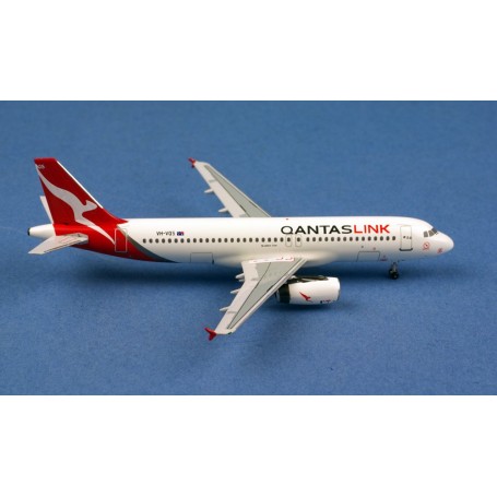 QantasLink Airbus A320 VH-VQS AC19297