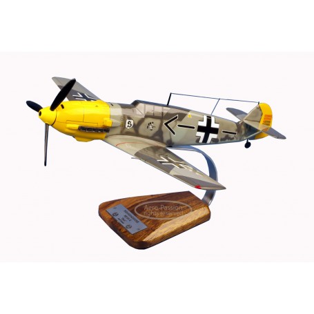 plane model - Messerschmitt Bf.109E-4 Emil 'Adolf Galland'